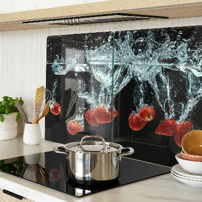 Snijplanken glas Aardbeien in water