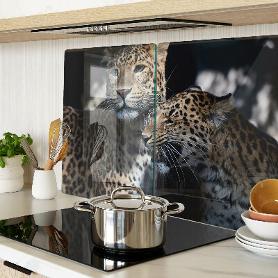 Glazen snijplanken Jachtluipaarden op een donkere achtergrond