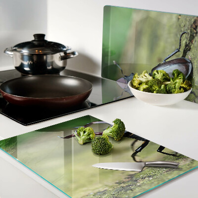 Deska kuchenna szklana Jelonek rogacz na zielonym tle