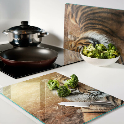 Snijplanken van glas Tijger in de zonnestralen