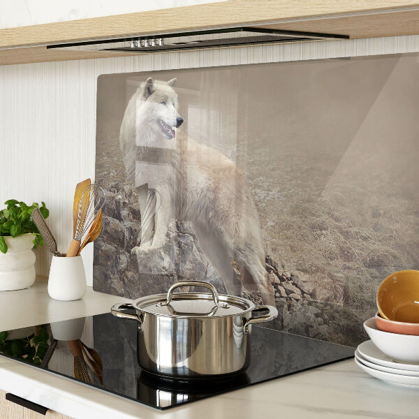 Snijplanken glas Wolf op een rotsachtige berg