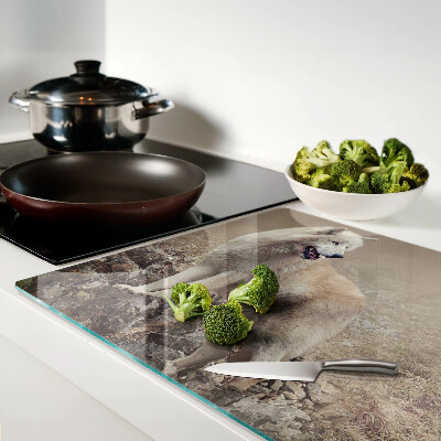 Snijplanken glas Wolf op een rotsachtige berg