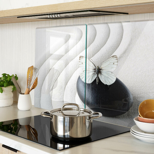 Deska kuchenna szklana Motyw motyla na kamieniu