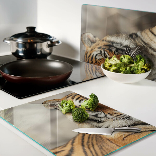 Deska kuchenna szklana Tygrys w naturalnym ujęciu