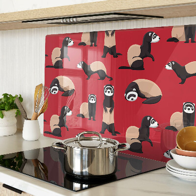 Szklana deska do krojenia Fretki na czerwonym tle