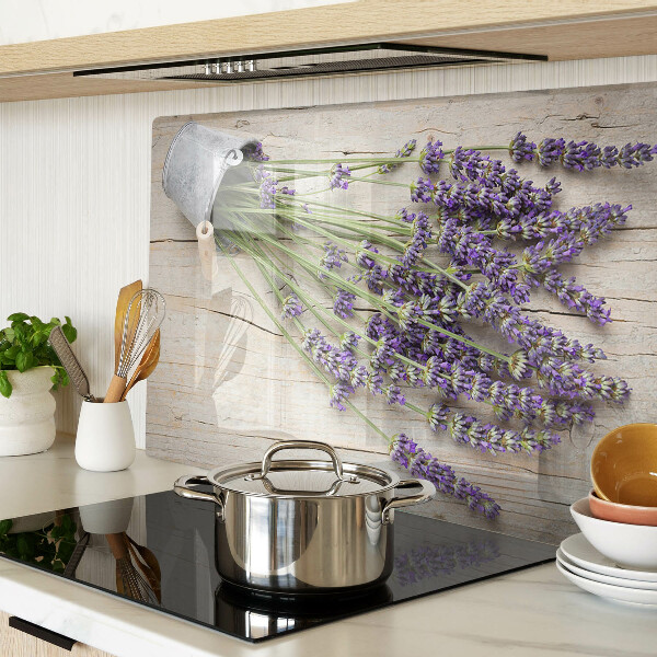 Szklana deska kuchenna Lawenda w doniczce na drewnianym tle