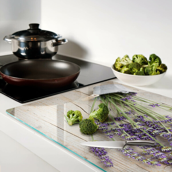 Szklana deska kuchenna Lawenda w doniczce na drewnianym tle