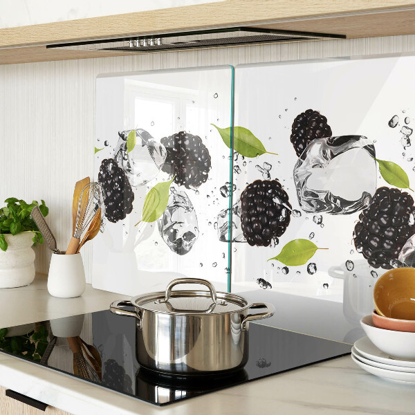 Deska kuchenna szklana Maliny z liśćmi i kroplami wody