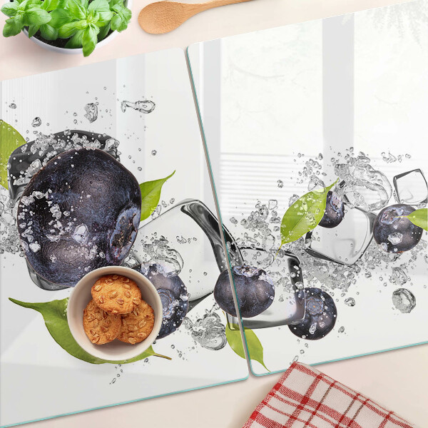 Szklana deska kuchenna Śliwki w wodzie z liśćmi