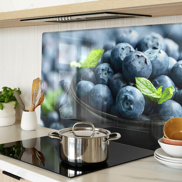 Glazen snijplanken Bessen in een kom