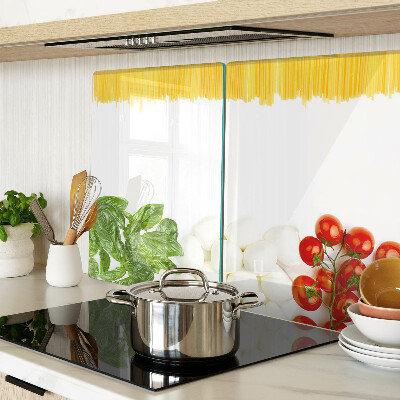 Snijplanken van glas Pasta met kruiden en tomaten