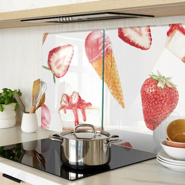 Snijplanken van glas IJs en aardbeien