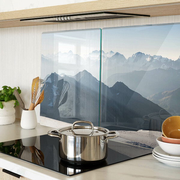 Szklana deska do krojenia Górski krajobraz w chmurach