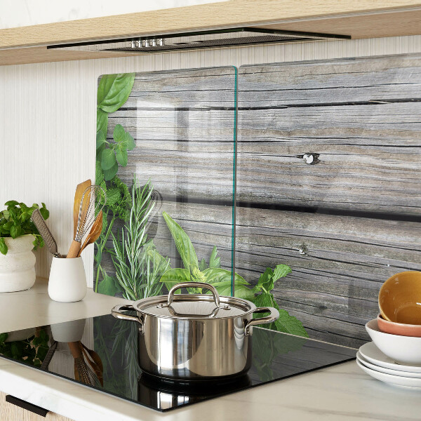 Szklana deska kuchenna Zielone zioła na drewnianym tle