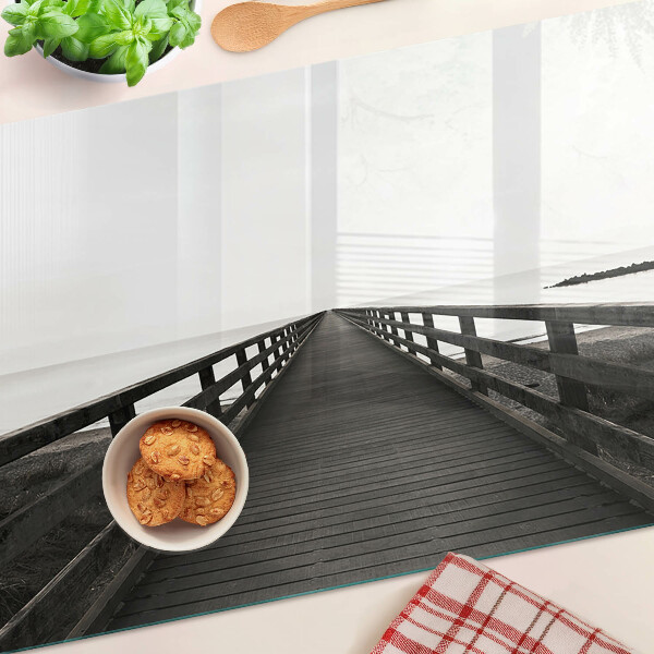 Snijplanken glas Houten brug over het water