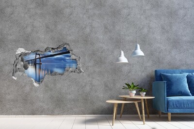 Zelfklevende 3D wandsticker illusie Een brug over het water in een nachtscène.