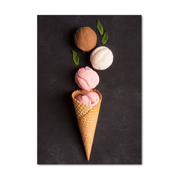 Staand foto in plexiglas IJs in een wafelhoorntje