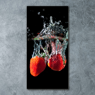 Staand foto op plexiglas Aardbeien onder water