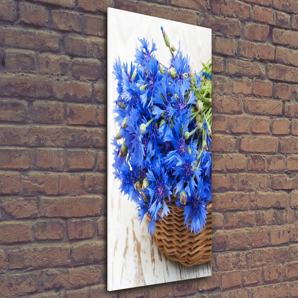 Staand foto op plexiglas Korenbloemen in een mand