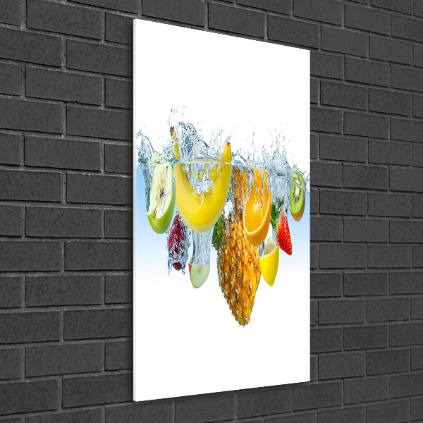Staand foto op plexiglas Fruit onder water