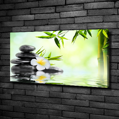 Canvas foto Plumeria en bamboe