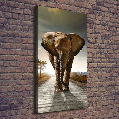 Verticale canvasfoto Lopende olifant