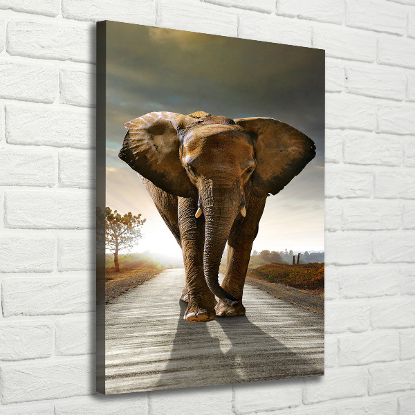 Verticale canvasfoto Lopende olifant