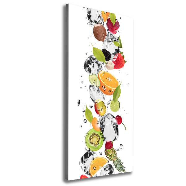 Verticale canvasfoto Fruit en water