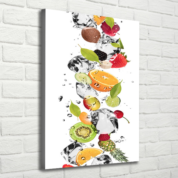 Verticale canvasfoto Fruit en water