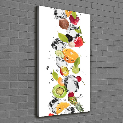 Verticale canvasfoto Fruit en water