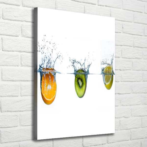 Verticaal canvasschilderij Fruit onder water