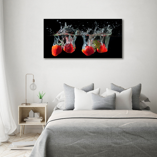 Schilderij op glas Aardbeien onder water