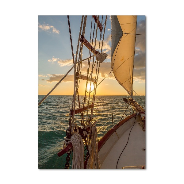 Verticale glasfoto Een jacht op zee