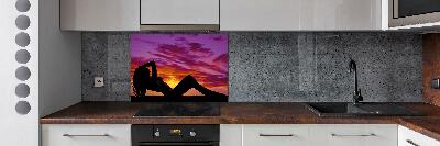Glazen achterwand keuken Silhouet van een vrouw