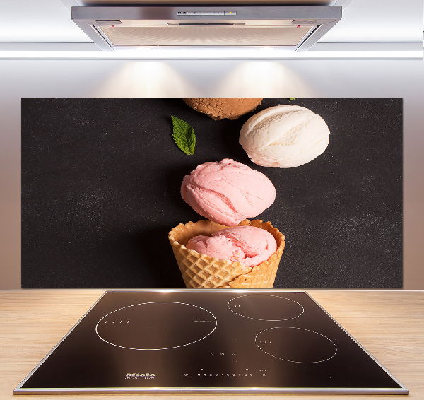 Glazen achterwand keuken IJs in een wafelhoorntje