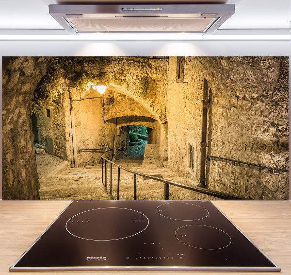 Achterwand keuken Peille bij nacht Frankrijk
