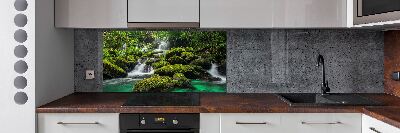 Spatscherm keuken Waterval in het bos