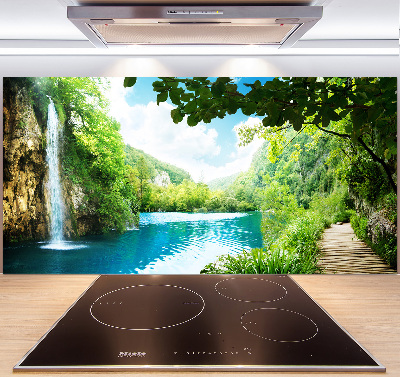 Glazen achterwand keuken Waterval in het bos