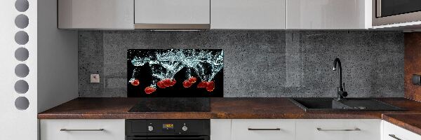 Spatplaat keuken Aardbeien onder water
