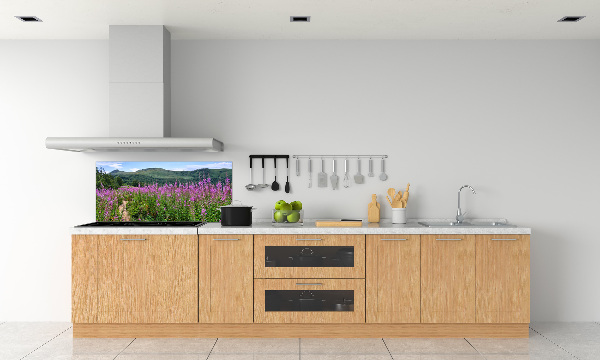 Spatscherm keuken Groene heuvels