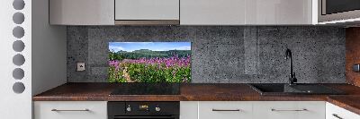 Spatscherm keuken Groene heuvels