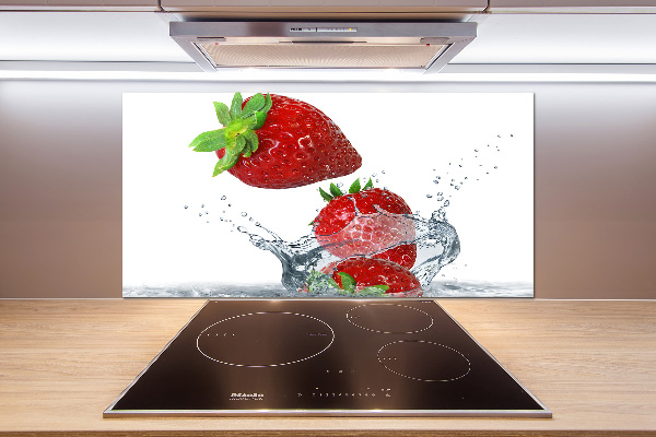 Glazen achterwand keuken Aardbeien en water