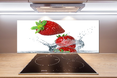 Glazen achterwand keuken Aardbeien en water