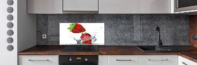 Glazen achterwand keuken Aardbeien en water