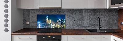 Spatplaat keuken Krakau bij nacht