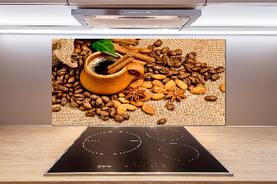 Glazen achterwand keuken Koffiebonen en een kopje