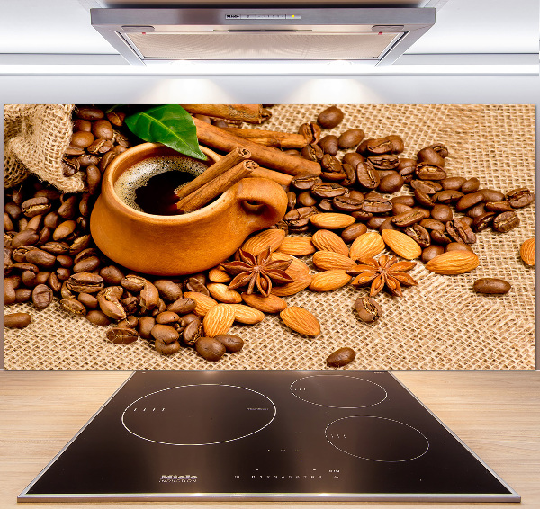 Glazen achterwand keuken Koffiebonen en een kopje