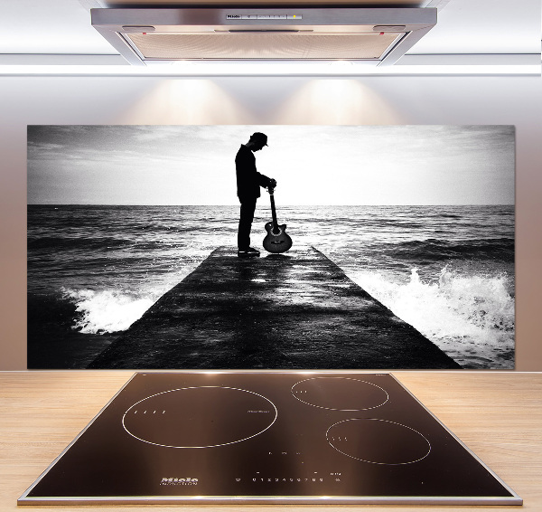 Achterwand keuken Gitarist op de pier