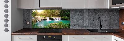 Glazen achterwand keuken Waterval in het bos