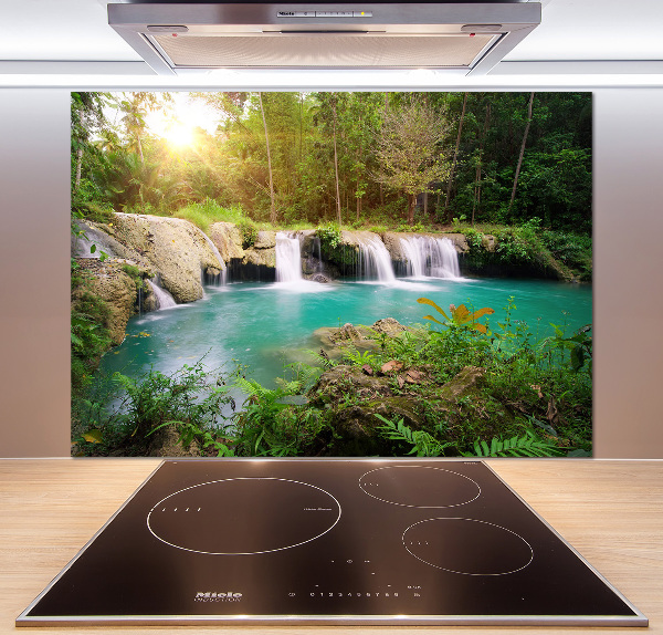 Glazen achterwand keuken Waterval in het bos
